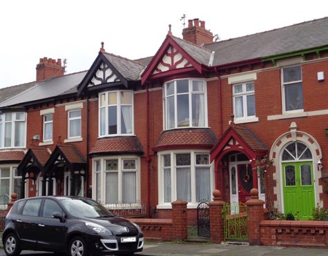 Attractive porches and gables on Grange Road