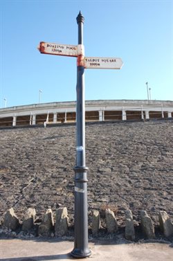 Old distance marker on the Lower Walk