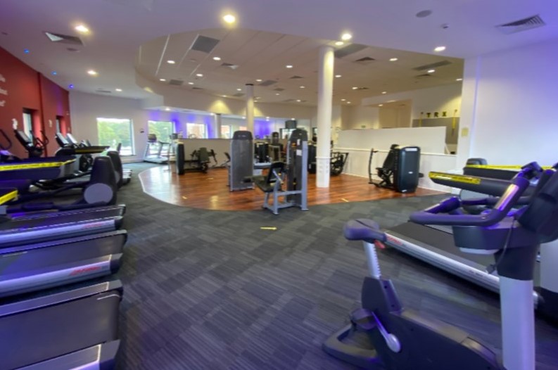 Image shows Moor Parks gym weights and cardio area